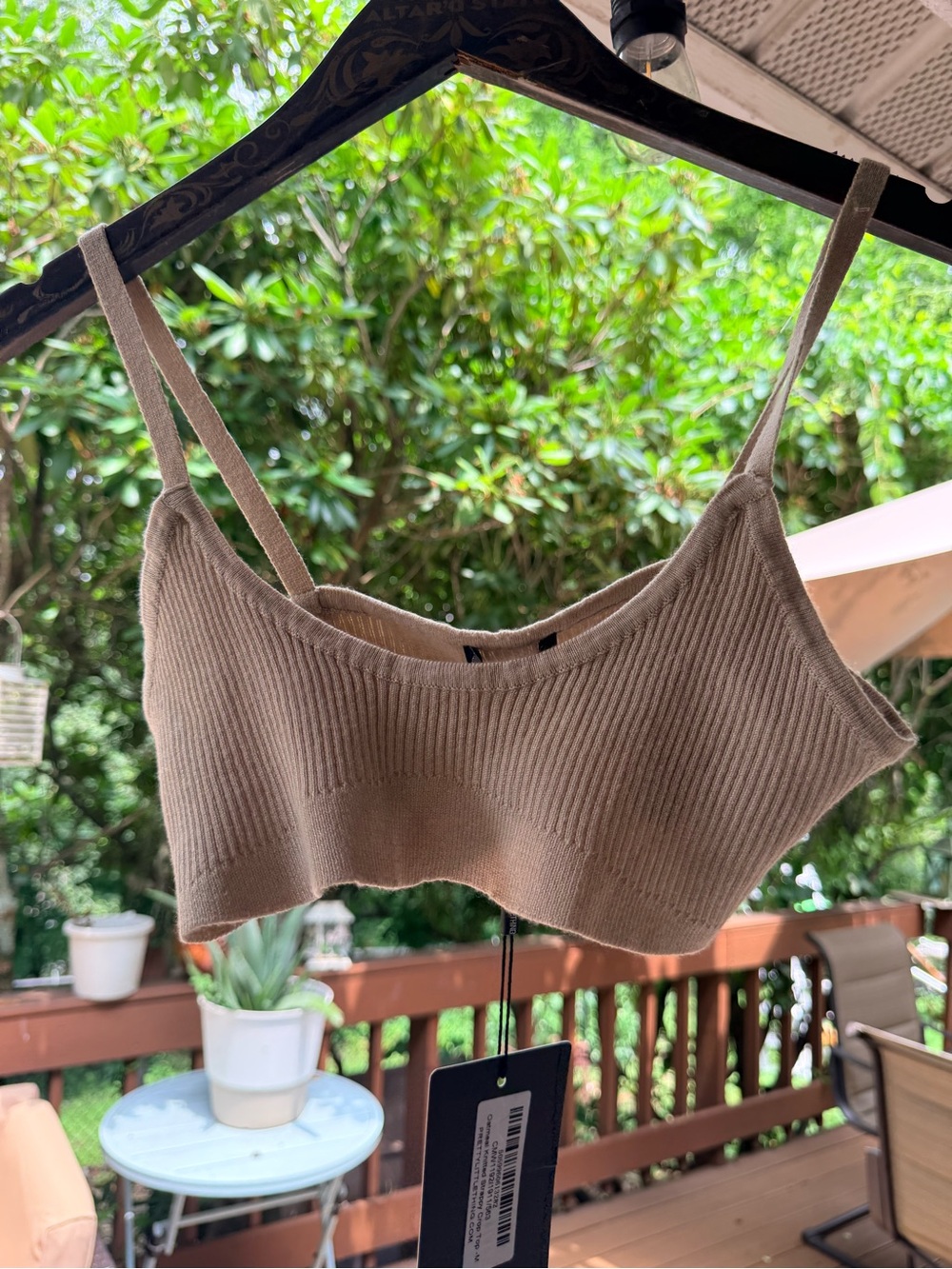 PrettyLittleThing Ribbed Crop Cami - Beige